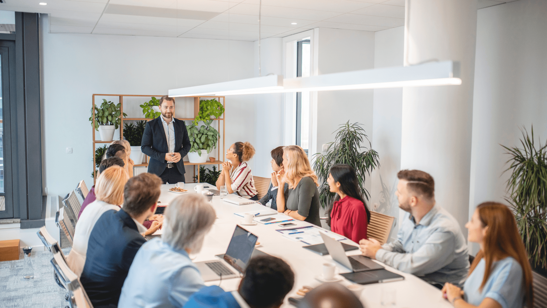 The Presentation Skills That Separate Good Leaders from Great Ones 